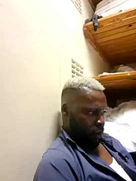 Snapshot of Touch_mysoul chatting on December 2025 03:51:02 PM Touch mysoul online show from December 2025 03:51:02 PM