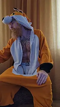 Gingerbeard40 online show from December 2025 10:23:02 AM