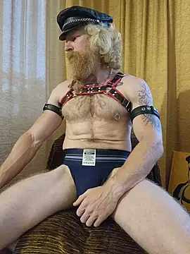 Snapshot of Gingerbeard40 chatting on June 2026 04:39:02 AM Gingerbeard40 online show from June 2026 04:39:02 AM
