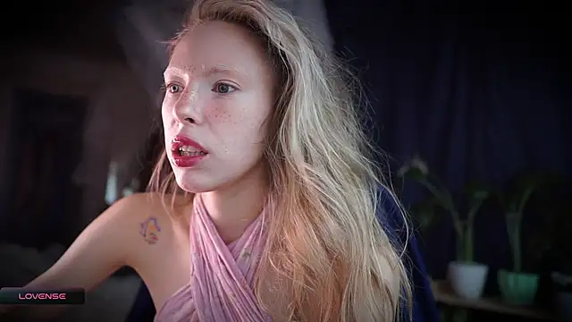  Phantom thread  online show from November 2025 09:42:02 AM