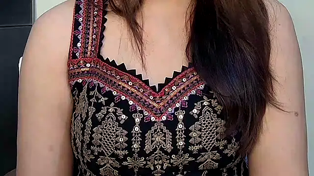 Snapshot of MIss-Naina chatting on October 2025 07:27:02 AM MIss-Naina online show from October 2025 07:27:02 AM