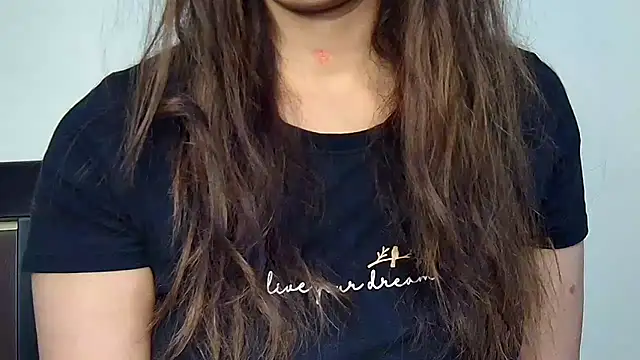 Snapshot of MIss-Naina chatting on November 2025 06:24:01 AM MIss-Naina online show from November 2025 06:24:01 AM