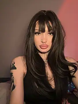 madelinexx online show from April 2026 05:06:01 PM