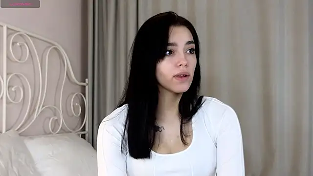 Snapshot of WildaBendell chatting on March 2025 01:24:02 PM WildaBendell online show from March 2025 01:24:02 PM