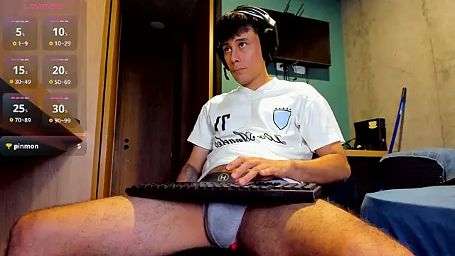 Snapshot of Huge_latin_cock chatting on June 2026 12:15:02 AM Huge latin cock online show from June 2026 12:15:02 AM