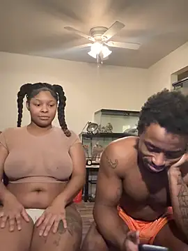 exotic  couple online show from January 2026 11:31:01 PM