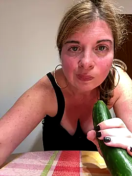 Snapshot of Lombada chatting on September 2025 08:36:01 PM Lombada online show from September 2025 08:36:01 PM