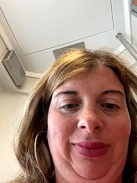 Snapshot of Lombada chatting on October 2025 01:21:02 PM Lombada online show from October 2025 01:21:02 PM