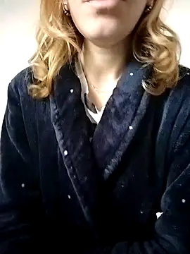 EvaRush online show from November 2025 09:43:01 AM