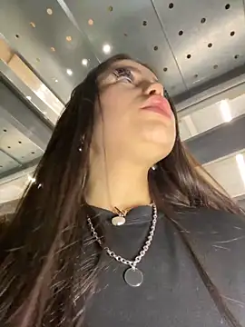 Chloe  Moon online show from December 2024 09:20:01 PM