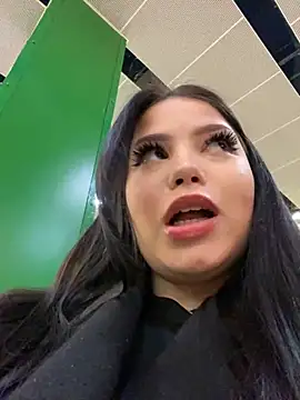 Chloe  Moon online show from January 2025 04:13:02 PM