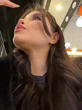 Chloe  Moon online show from January 2026 02:10:01 PM