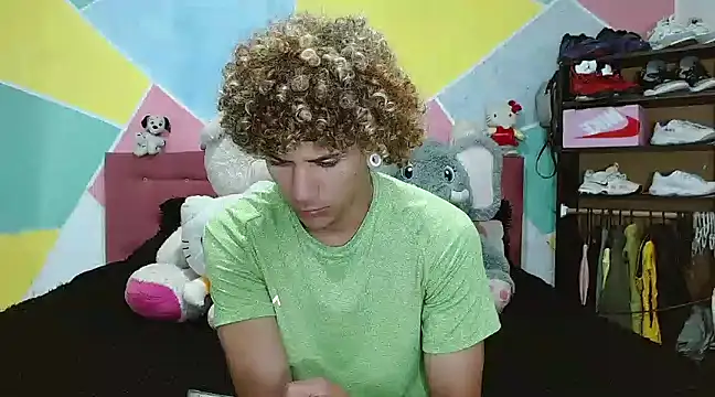 tylor boy online show from January 2025 09:23:02 PM