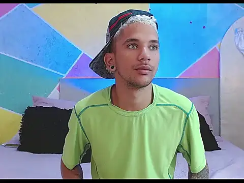 tylor boy online show from March 2026 06:59:02 PM