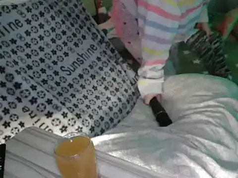 Snapshot of LaRa_forU chatting on December 2024 11:08:01 PM LaRa forU online show from December 2024 11:08:01 PM