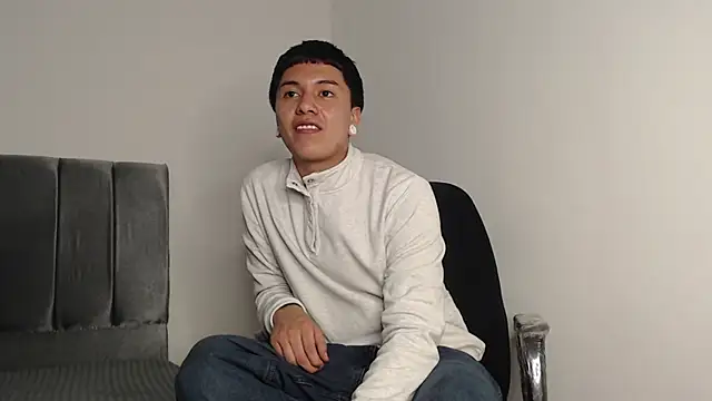 alex-lover online show from October 2025 02:40:02 AM