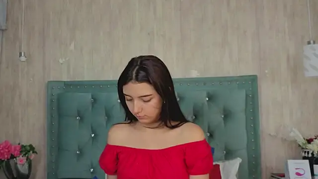 Marcelaa fox online show from September 2025 08:52:01 PM