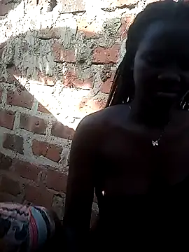 Snapshot of Black_juicy24 chatting on February 2025 02:02:01 PM Black juicy24 online show from February 2025 02:02:01 PM