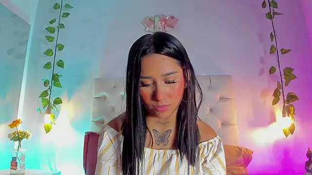 Snapshot of Isabella_Flowers chatting on February 2026 07:42:02 PM Isabella Flowers online show from February 2026 07:42:02 PM