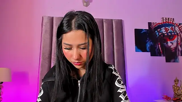 Isabella Flowers online show from April 2026 05:08:02 AM