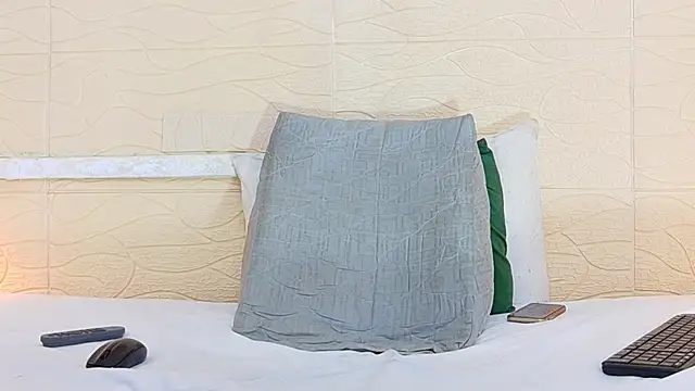 Chocolatte bar online show from March 2025 04:48:01 PM