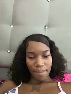 Chocolatte bar online show from October 2025 04:13:02 AM