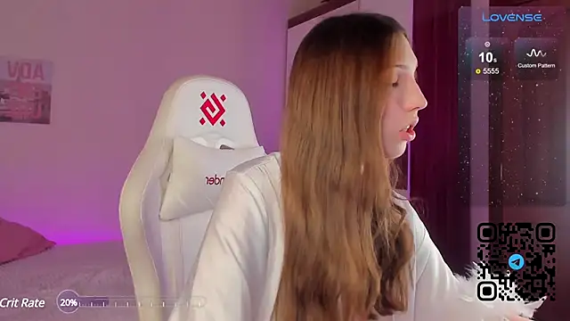 Snapshot of di_shanti chatting on December 2024 03:02:02 AM di shanti online show from December 2024 03:02:02 AM