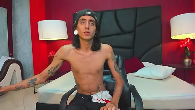 Snapshot of Matthew_Dixonn chatting on January 2025 07:38:01 AM Matthew Dixonn online show from January 2025 07:38:01 AM