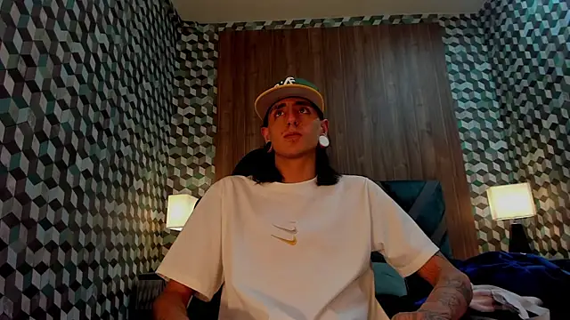 Snapshot of Matthew_Dixonn chatting on January 2025 09:57:01 PM Matthew Dixonn online show from January 2025 09:57:01 PM