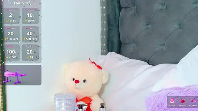 Snapshot of IsaValencia chatting on March 2025 09:54:02 PM IsaValencia online show from March 2025 09:54:02 PM