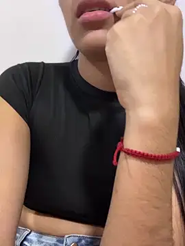 Snapshot of IsaValencia chatting on October 2025 10:54:02 PM IsaValencia online show from October 2025 10:54:02 PM