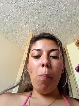 Sweel Leyva18 online show from December 2024 06:31:02 PM