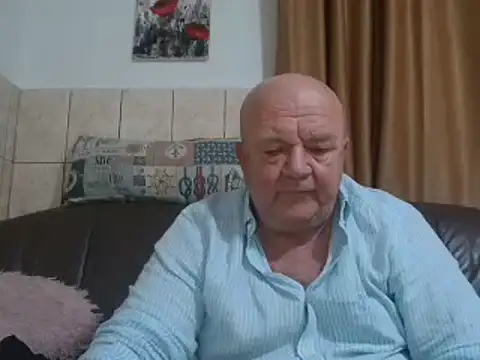 Snapshot of fullballs6 chatting on December 2024 02:52:02 AM fullballs6 online show from December 2024 02:52:02 AM