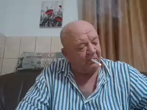 Snapshot of fullballs6 chatting on December 2024 01:27:01 AM fullballs6 online show from December 2024 01:27:01 AM