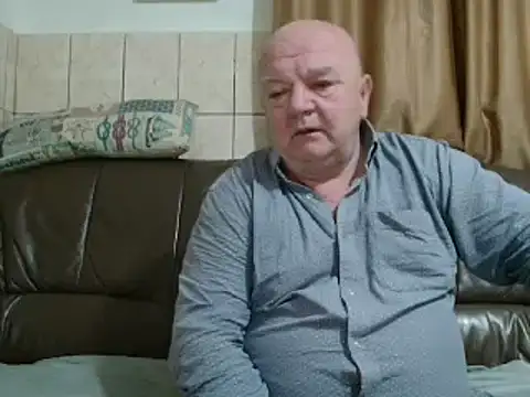 Snapshot of fullballs6 chatting on February 2025 12:43:01 AM fullballs6 online show from February 2025 12:43:01 AM