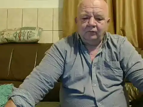 Snapshot of fullballs6 chatting on March 2025 02:47:02 AM fullballs6 online show from March 2025 02:47:02 AM