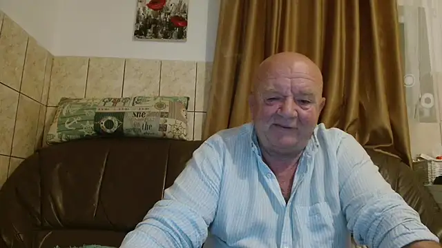 Snapshot of fullballs6 chatting on October 2025 01:49:01 AM fullballs6 online show from October 2025 01:49:01 AM