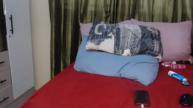 Foxybrownxx1 online show from November 2025 07:39:02 PM