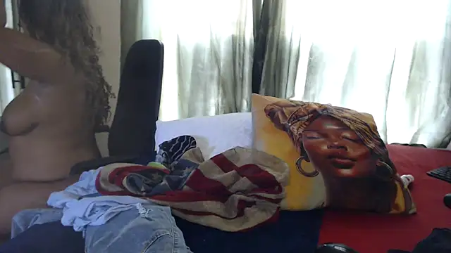 Foxybrownxx1 online show from February 2026 07:51:01 AM