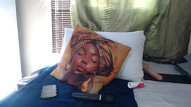 Foxybrownxx1 online show from April 2026 07:20:01 AM