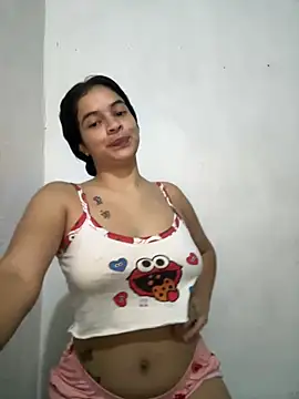 Snapshot of SaraMilan chatting on July 2026 11:45:02 AM SaraMilan online show from July 2026 11:45:02 AM