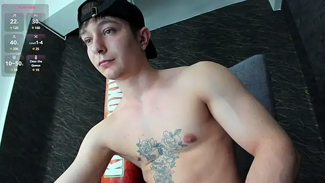 leonardsmith01 online show from December 2024 08:28:02 PM