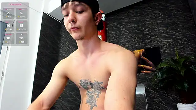 leonardsmith01 online show from January 2025 08:22:02 PM