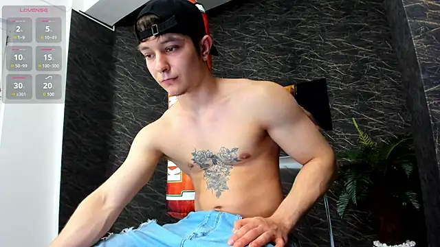 leonardsmith01 online show from January 2025 11:17:01 PM