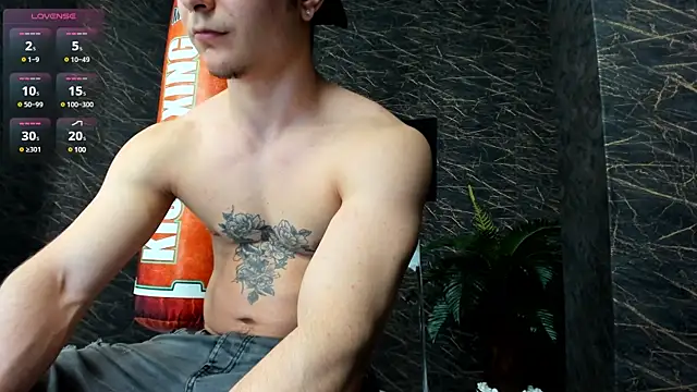 leonardsmith01 online show from January 2025 11:27:01 PM