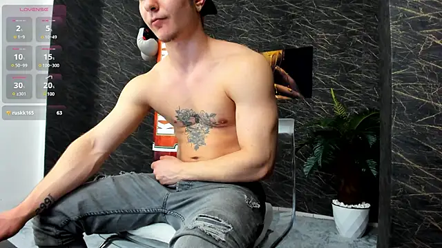 leonardsmith01 online show from January 2025 02:27:02 AM