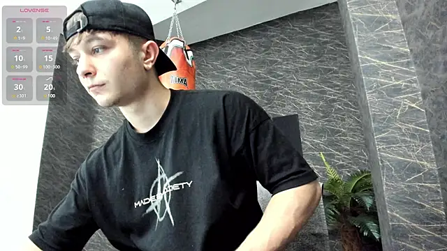 leonardsmith01 online show from January 2025 08:42:01 PM