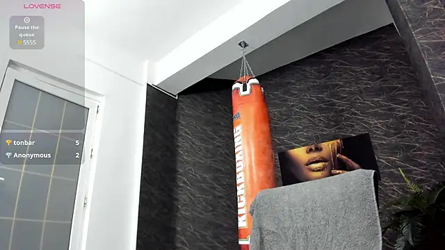 leonardsmith01 online show from March 2025 02:38:02 AM