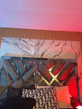 LylaLee111 online show from April 2026 01:50:01 PM