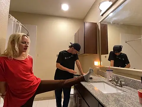 girlfriendmissy online show from January 2025 10:08:02 PM